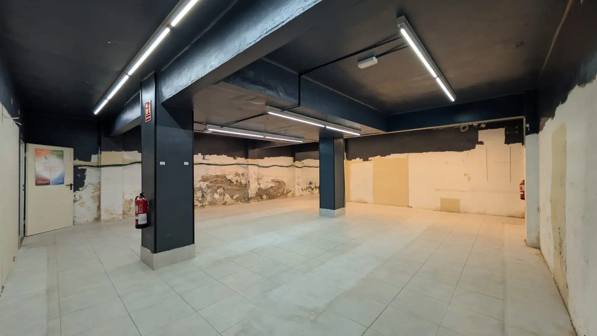 Local comercial en venda a La Gavarra, imagen 2