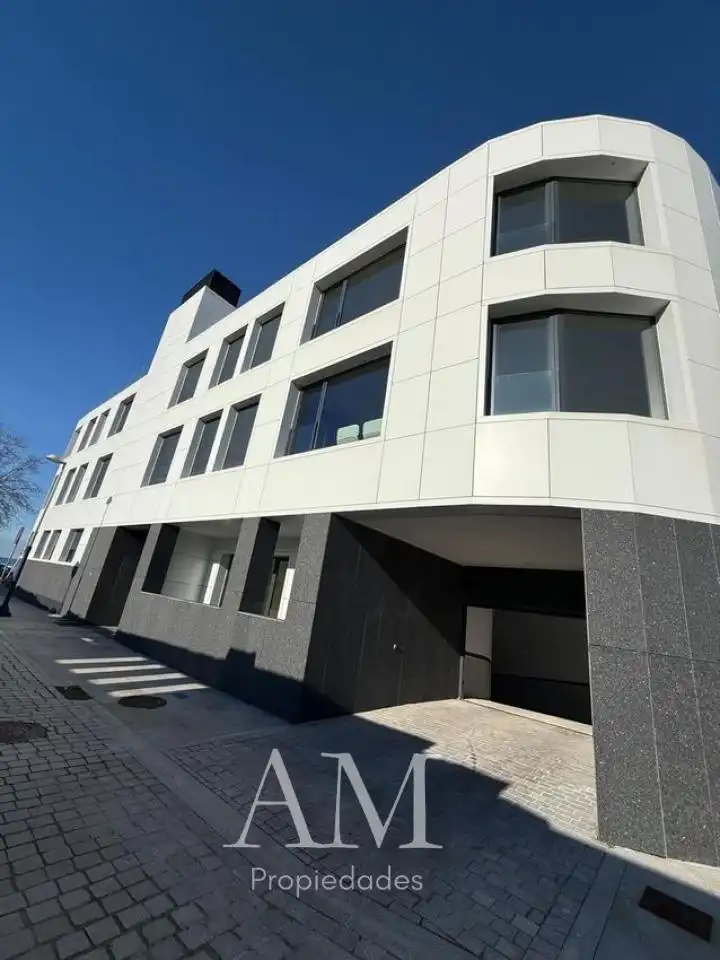 Vista exterior de Piso de alquiler en Vigo  con Calefacción, Terraza y Trastero