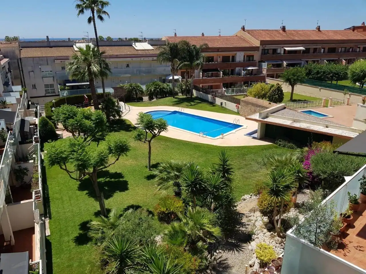 Swimming pool of Flat for sale in Santa Maria - L'Eixample - Sud Sumella