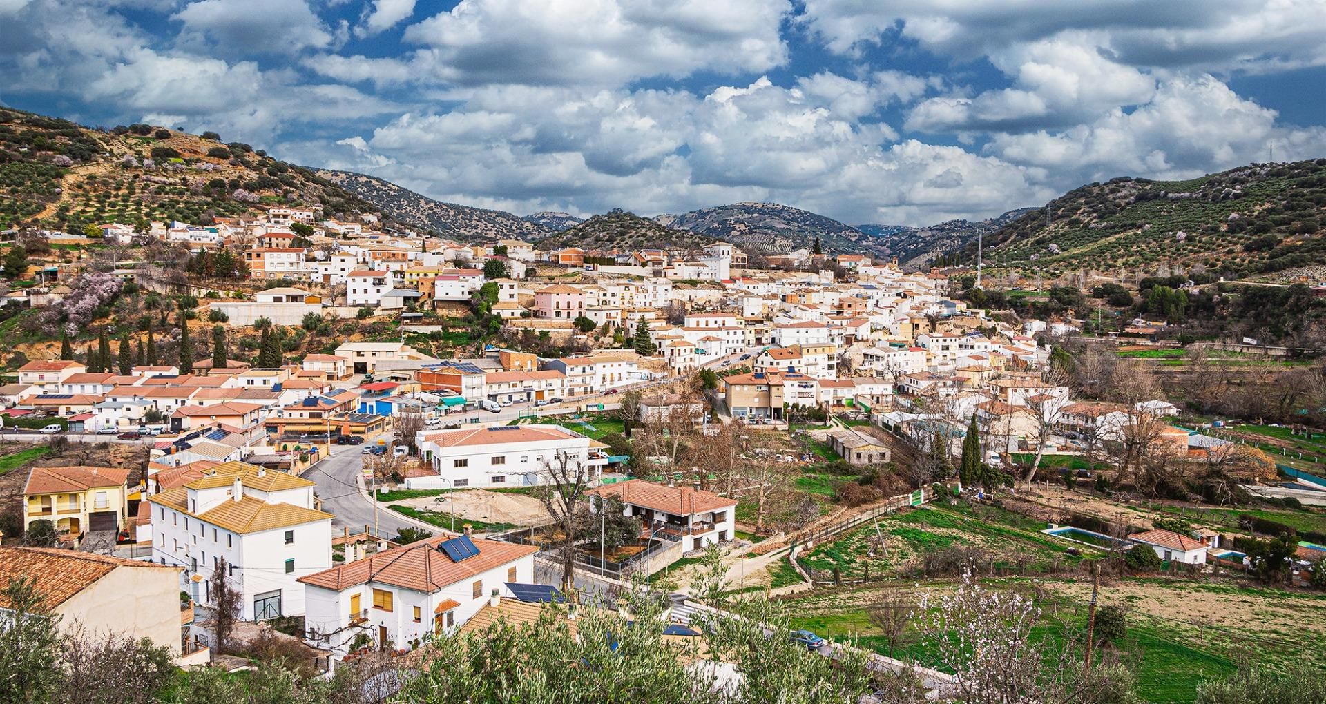 Vista exterior de Casa o xalet en venda en Frailes amb Aire condicionat i Balcó