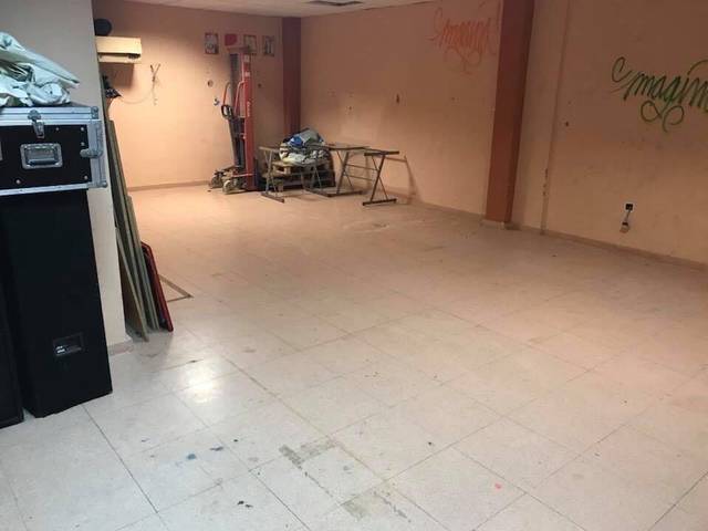 Local comercial en Venta en Tómbola