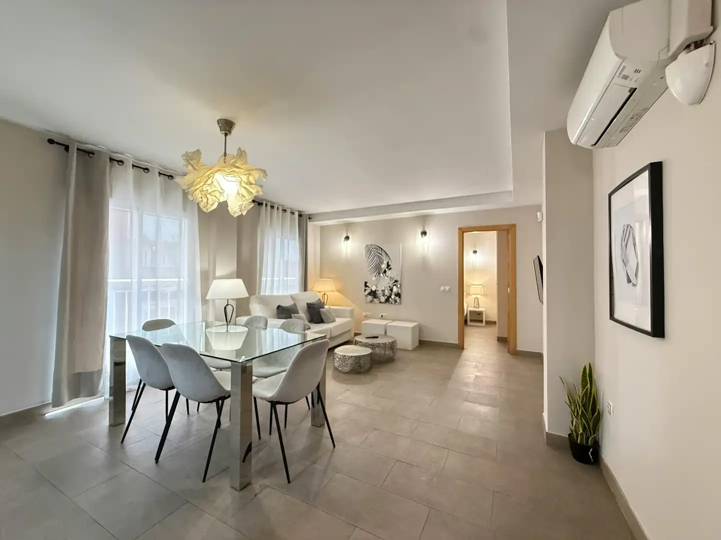 Sala de estar de Piso de alquiler en Valencia con Aire acondicionado, Calefacción y Amueblado
