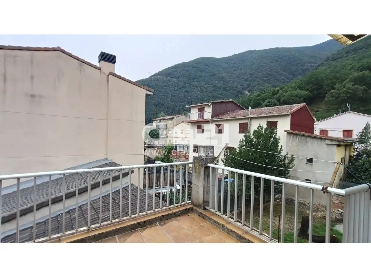 Exterior view of Flat for sale in Cercs  with Heating, Terrace and Furnished