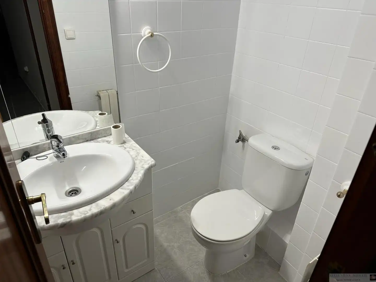 Baño de Piso en venta en Albacete con Balcón