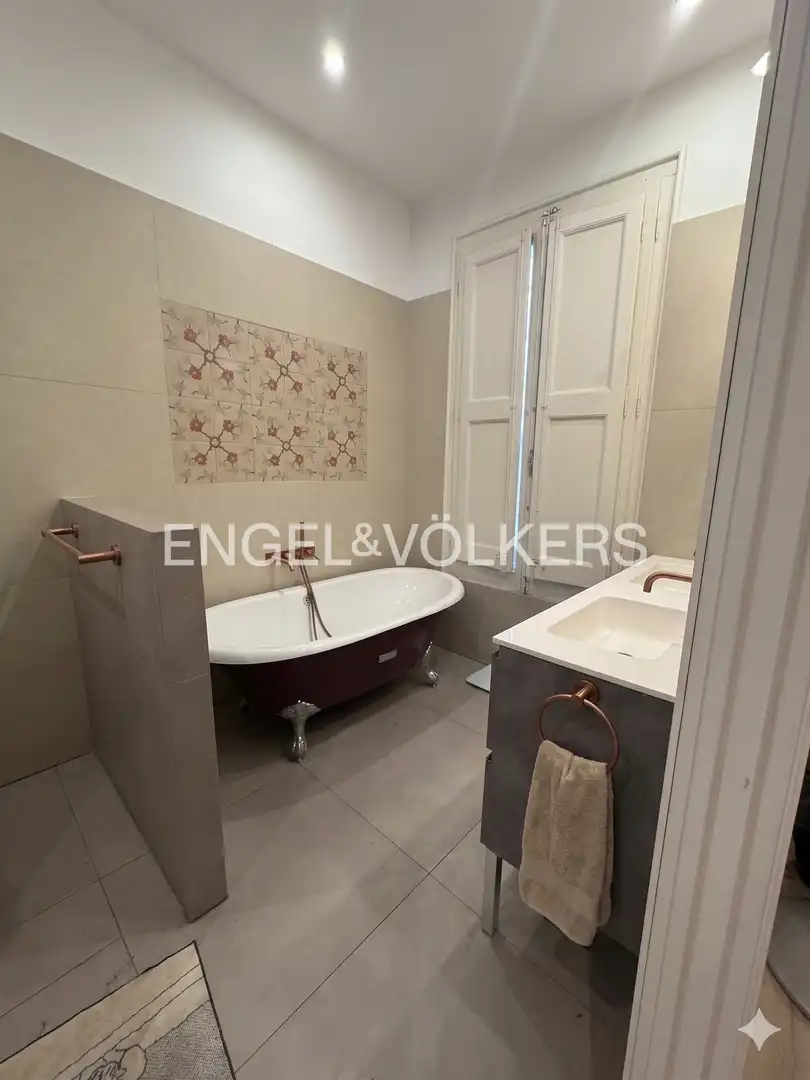 Baño de Casa o chalet en venta en Barcelona con Aire acondicionado, Calefacción y Jardín privado