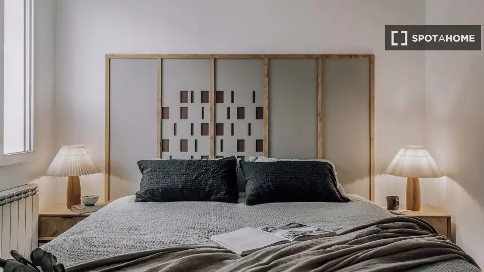 Bedroom of Apartments for share in Madrid  with Air Conditioner, Terrace and Furnished