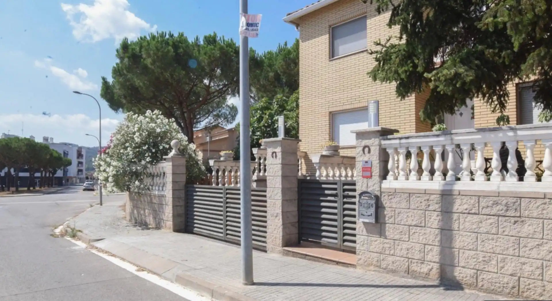 Exterior view of Houses for sale in Llinars del Vallès  with Private garden