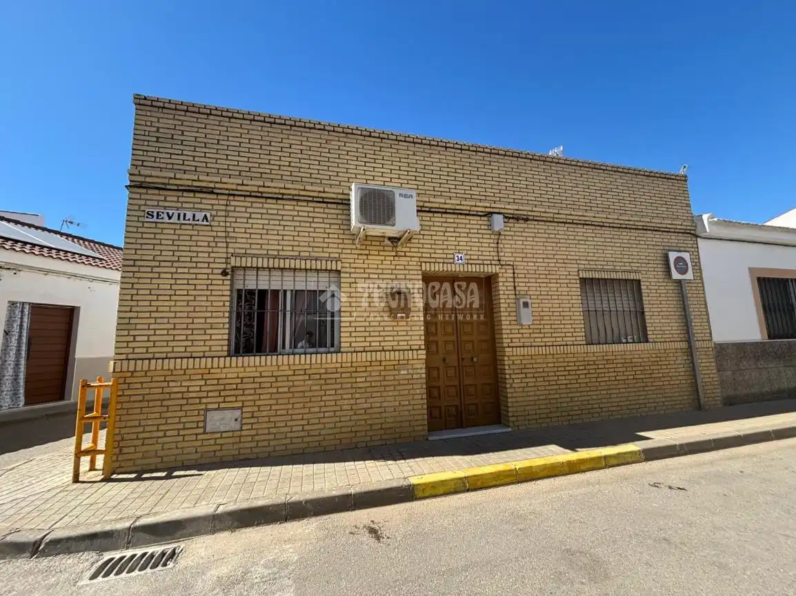 Vista exterior de Casa o chalet en venta en Écija