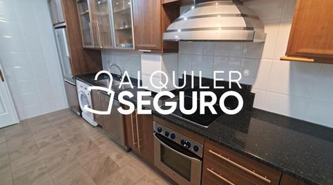 Foto 2 de Piso de alquiler en  Padre Maruri, Barrio León,  Sevilla Capital