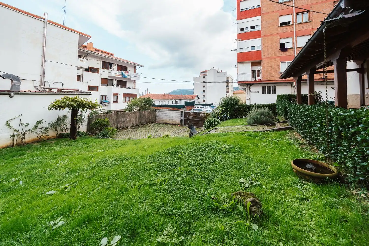 Country house zum Verkauf in Muskiz mit Privatgarten, Terrasse und Balkon