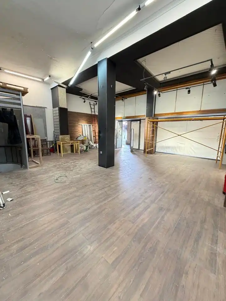 Local comercial de lloguer a Acueducto, imagen 2