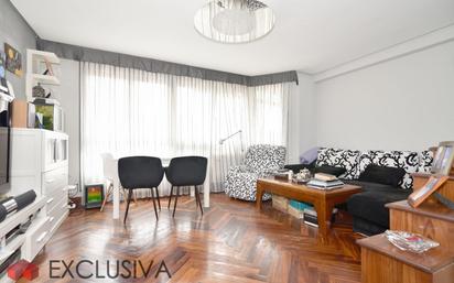 Living room of Flat for sale in Basauri   with Air Conditioner, Heating and Terrace