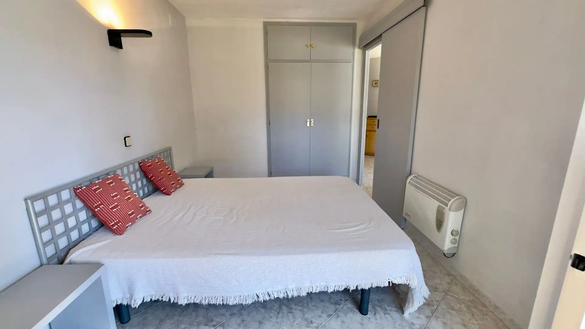 Habitación de Piso en venta en L'Estartit con Terraza, Amueblado y Lavadora