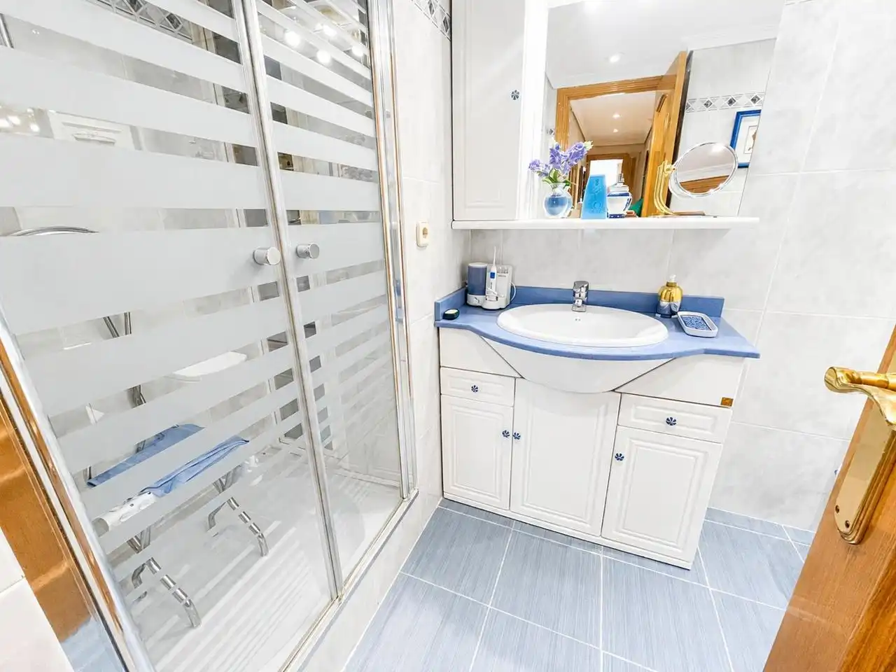 Baño de Piso en venta en Madrid con Calefacción, Jardín privado y Parquet