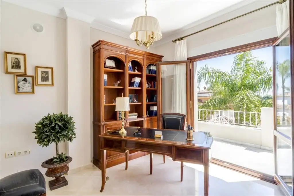 Casa o chalet en venta en Alhaurín El Grande con Aire acondicionado, Calefacción y Jardín privado