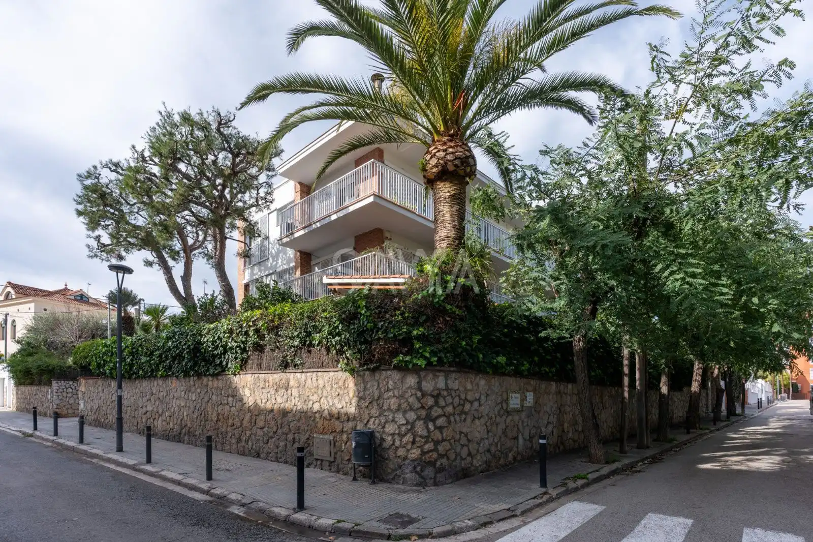 Vista exterior de Ático en venta en Sitges con Aire acondicionado, Calefacción y Terraza