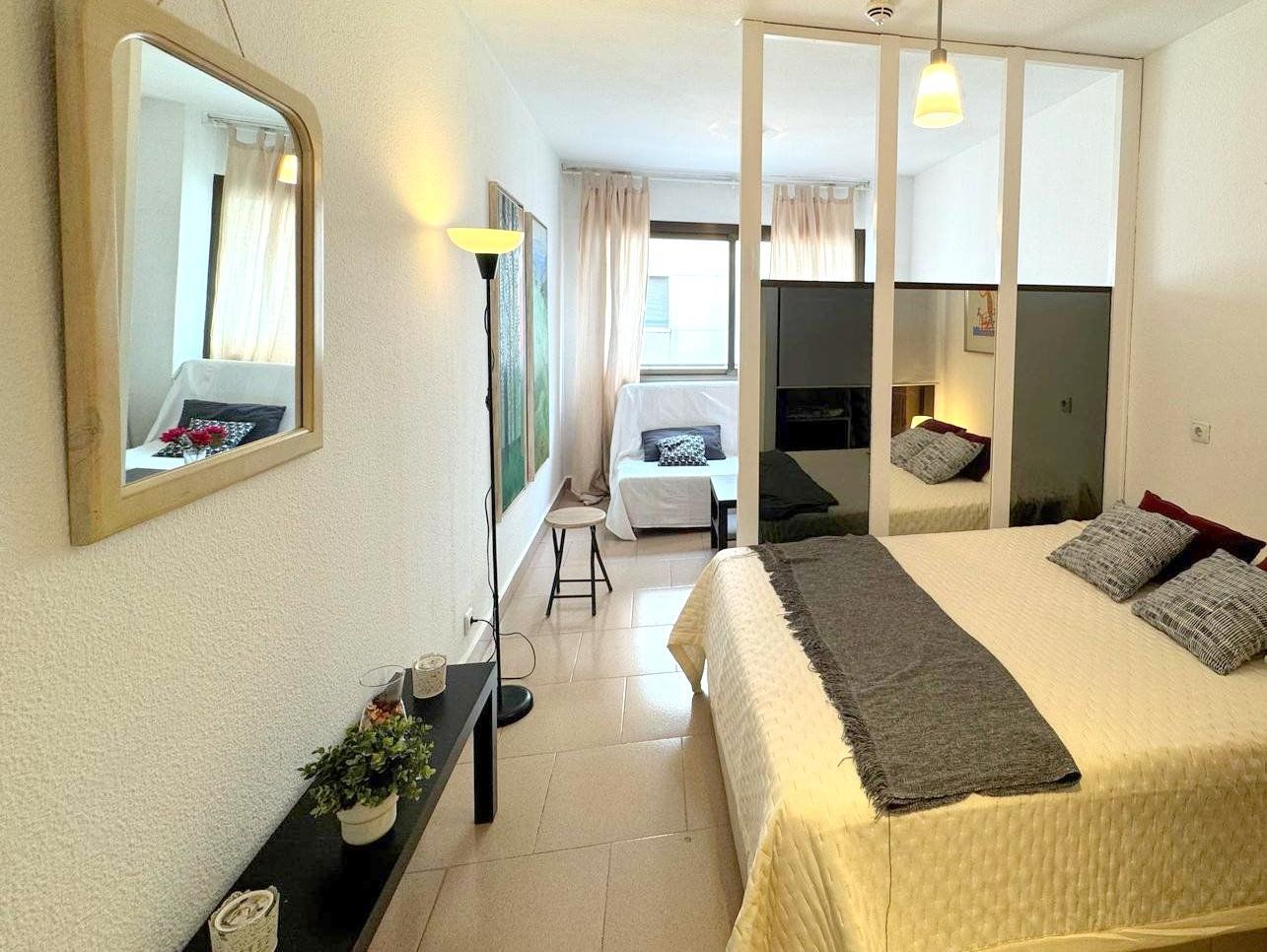 Dormitori de Loft de lloguer en  Madrid Capital amb Aire condicionat, Calefacció i Moblat