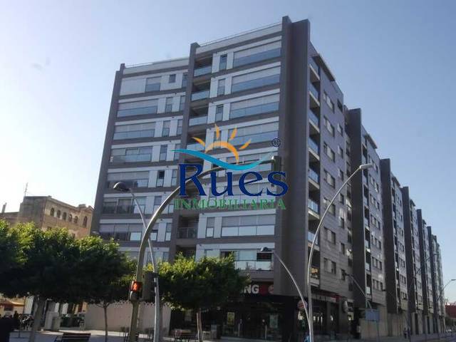 Local comercial en Venta en Calle de Lucena en Parque Ribalta - Plaza de Toros
