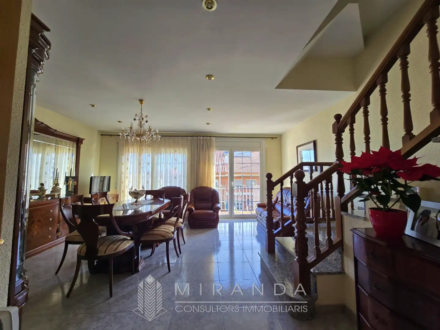 Comedor de Casa adosada en venta en Canovelles con Aire acondicionado, Calefacción y Terraza