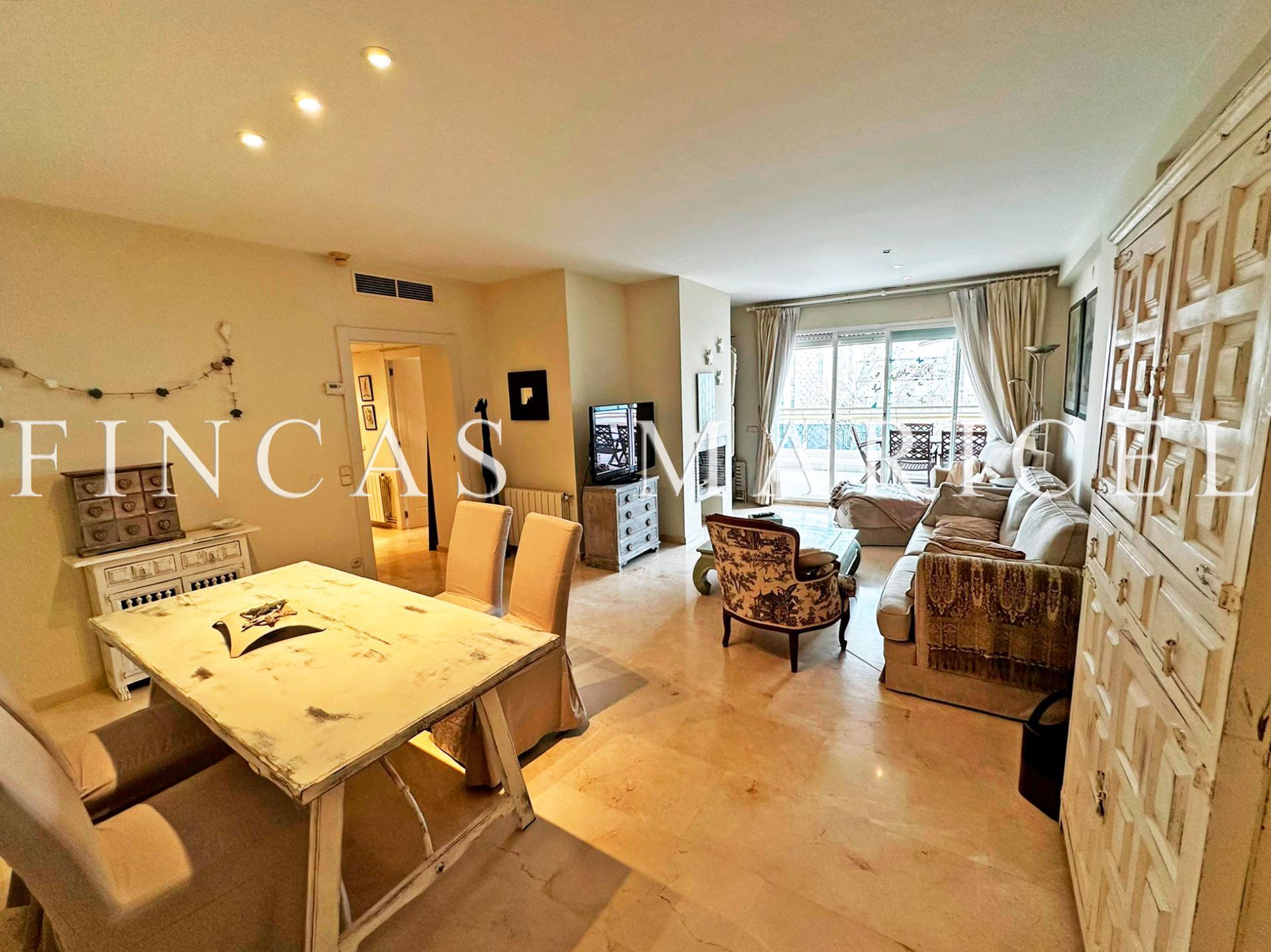 Dining room of Flat for sale in Sitges  with Air Conditioner, Heating and Terrace