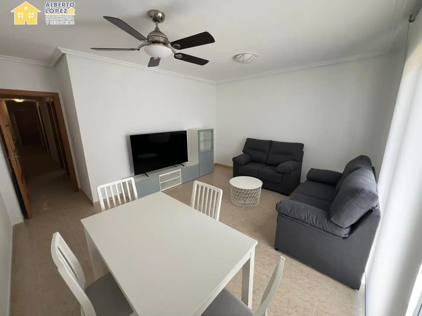 Sala de estar de Piso de alquiler en Elche / Elx con Aire acondicionado, Terraza y Amueblado