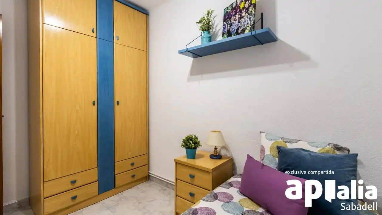 Bedroom of Flat for sale in Sabadell  with Heating