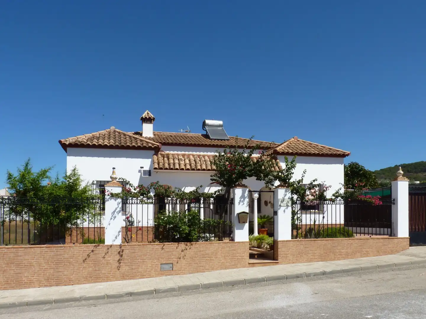 Exterior view of Houses for sale in Montellano  with Air Conditioner, Heating and Private garden