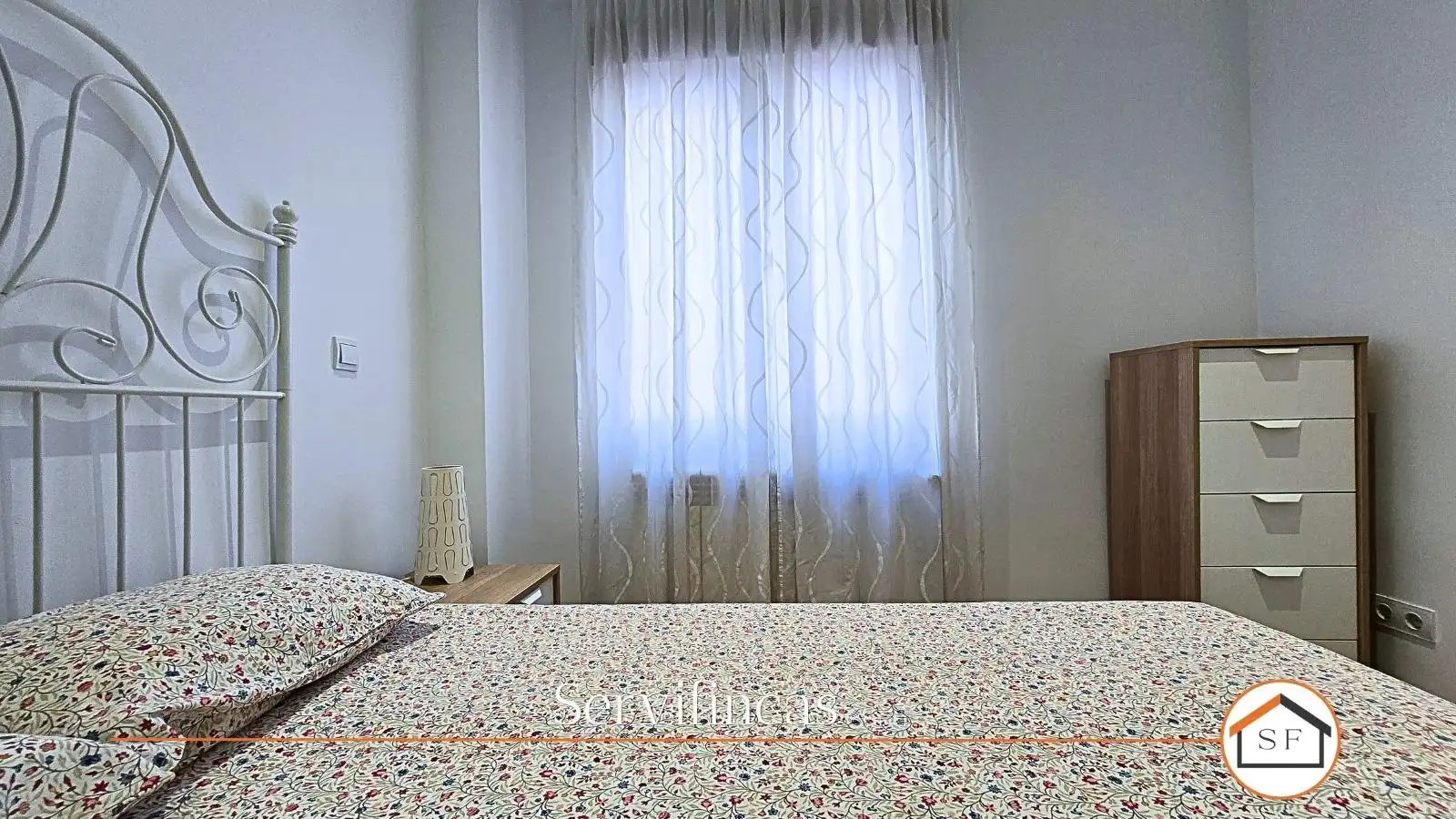 Bedroom of Flat for rent in Madrid  with Heating and Furnished
