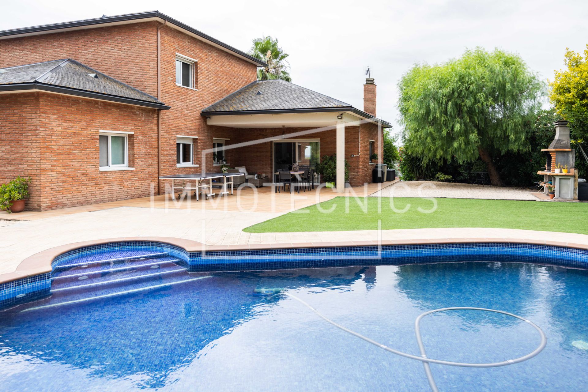 Swimming pool of House or chalet for sale in Lliçà de Vall  with Heating, Private garden and Parquet flooring