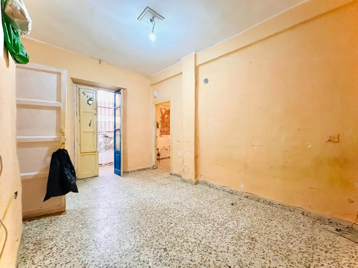 Flat for sale in Granada  with Balcony