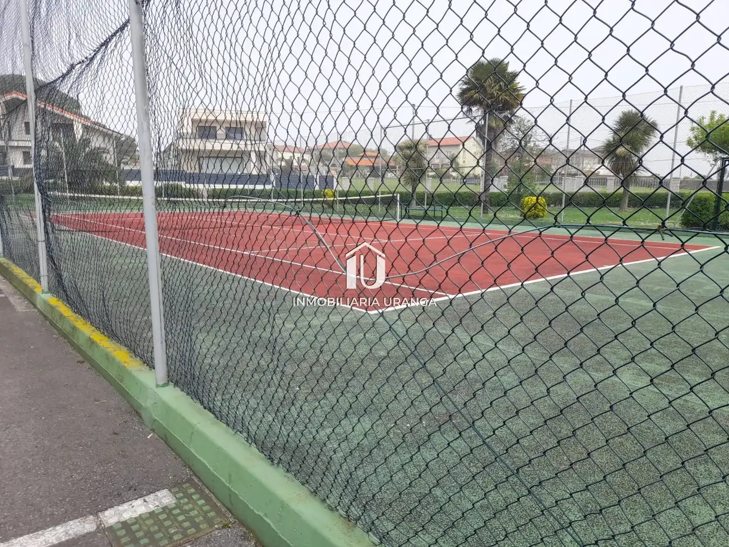 Vista exterior de Dúplex en venda en Bareyo amb Terrassa, Traster i Piscina comunitària