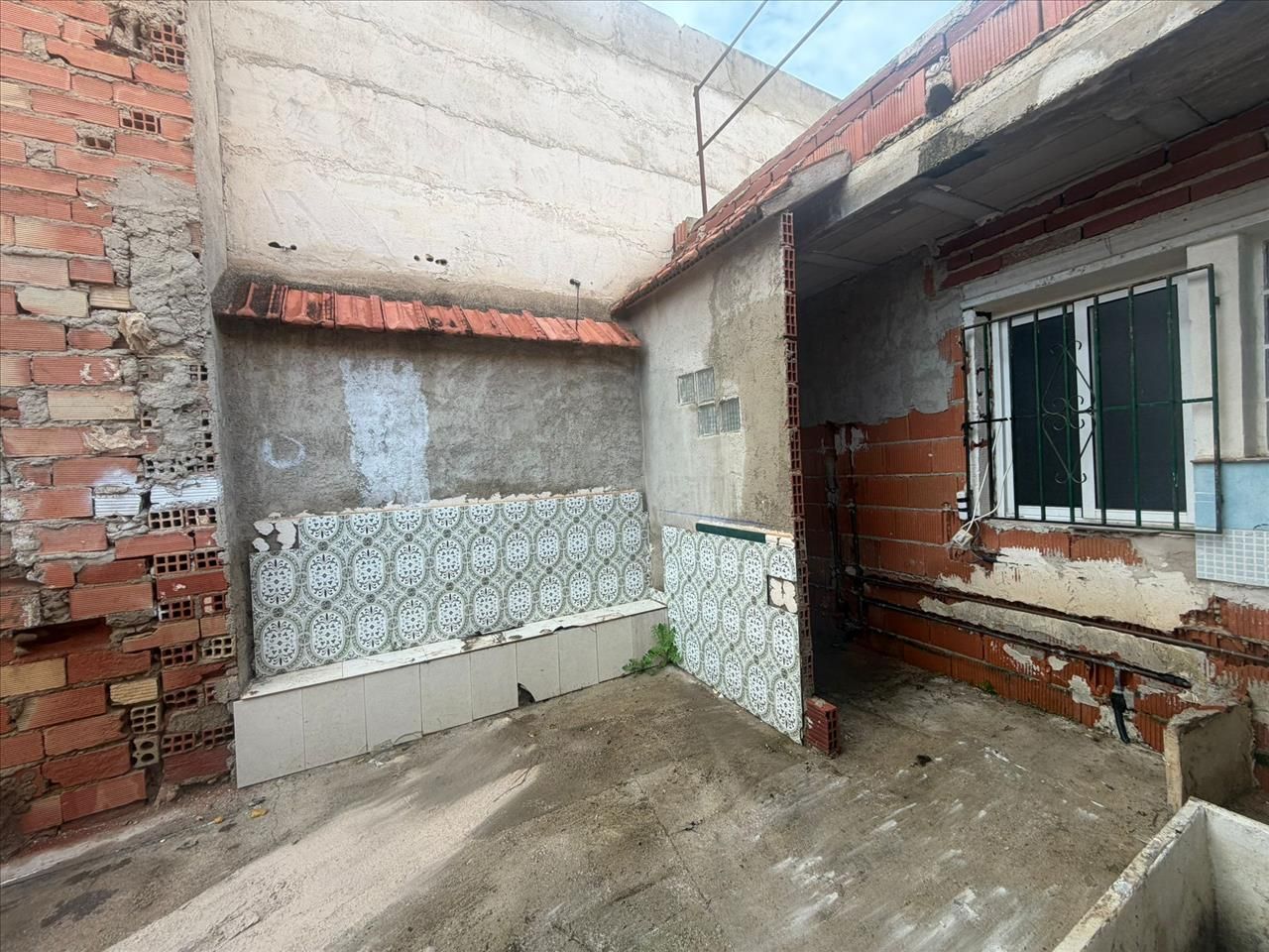 Vista exterior de Casa adosada en venda en Las Torres de Cotillas amb Terrassa