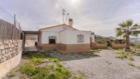 Vista exterior de Casa o xalet en venda en Vélez de Benaudalla amb Piscina