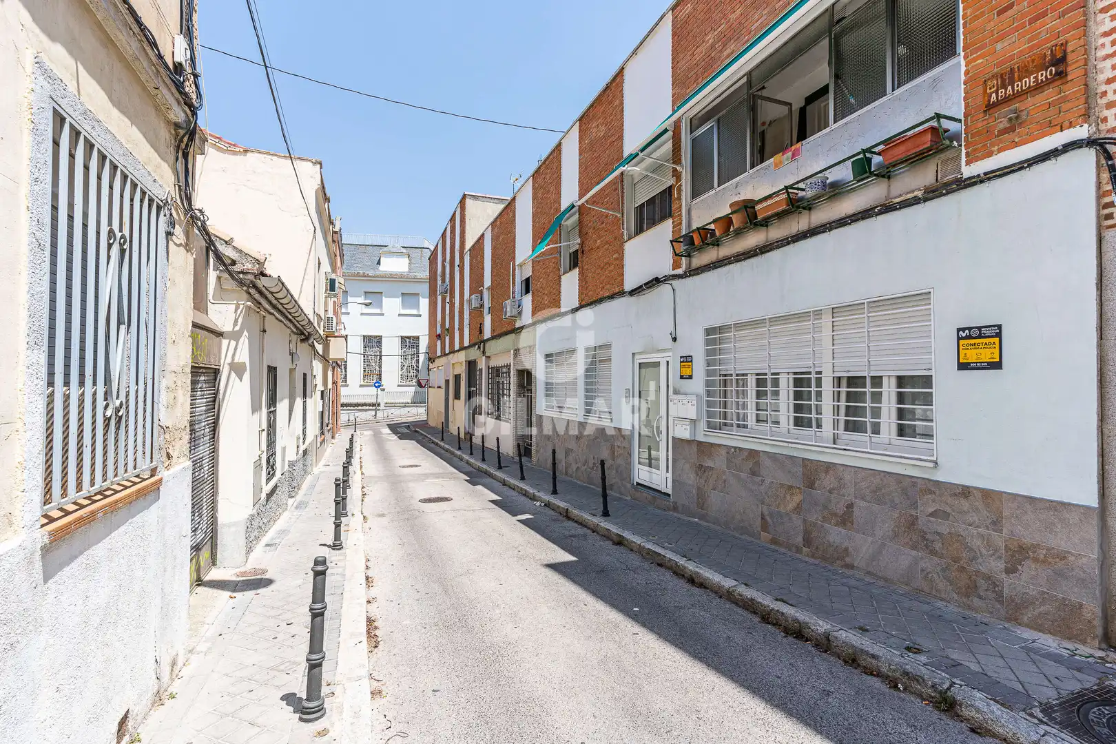 Vista exterior de Pis en venda en Madrid amb Calefacció, Jardí privat i Moblat