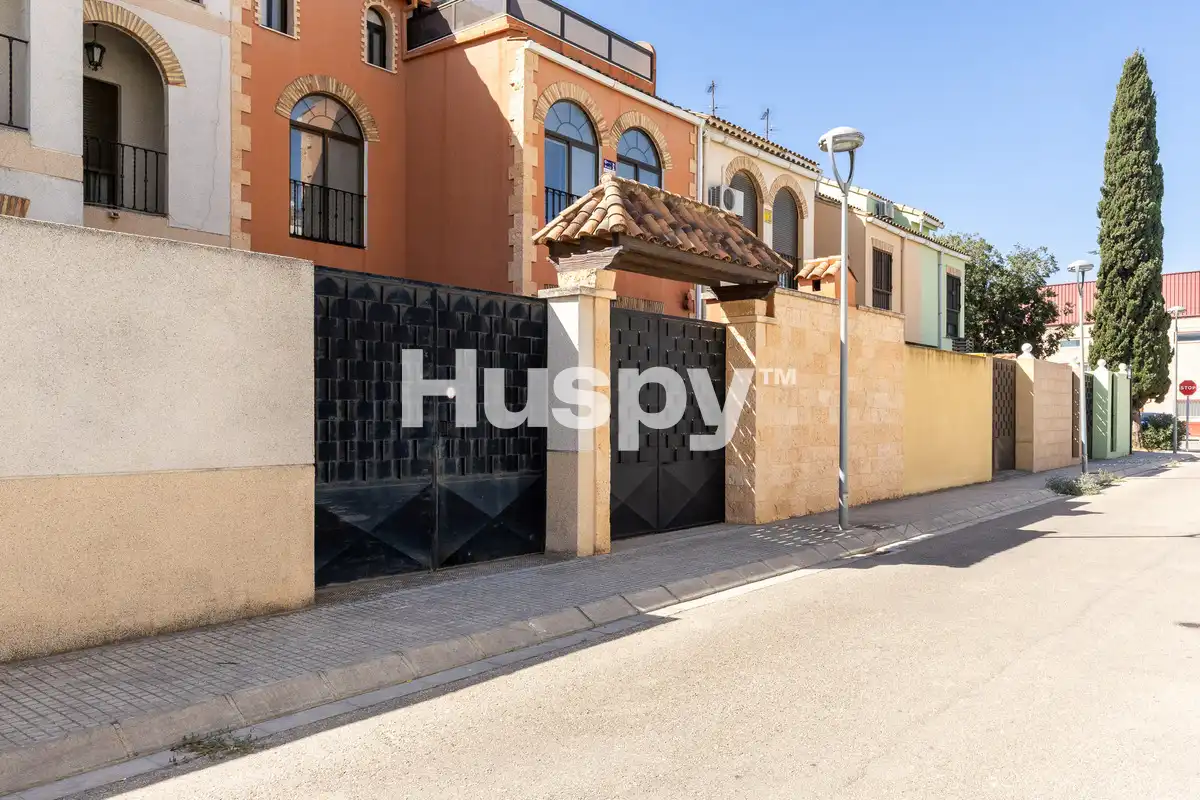 Casa pareada con balcón en venta en Carrer de Sedaví, imagen 55