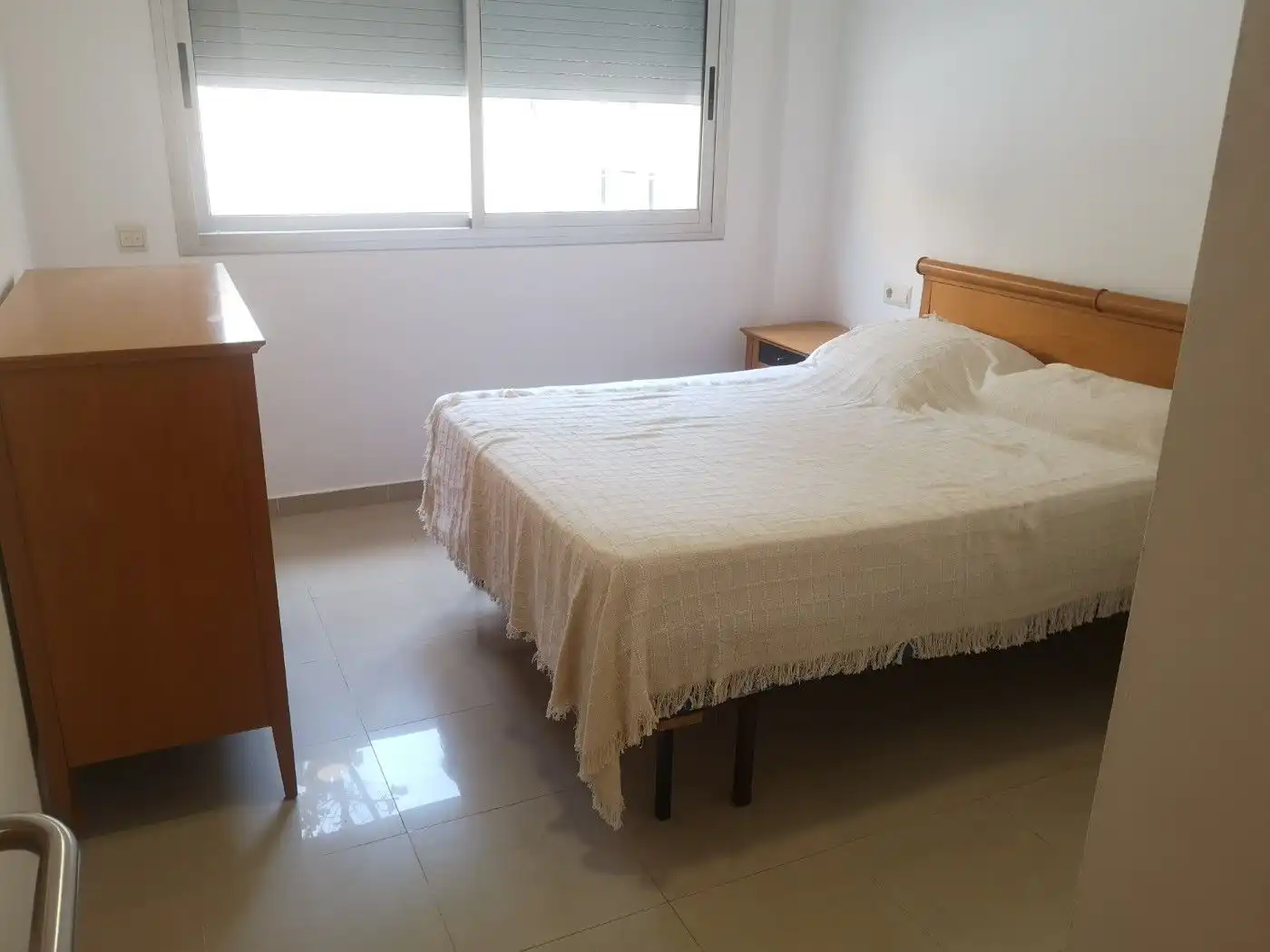 Schlafzimmer von Erdgeschoss zum Verkauf in Palamós mit Klimaanlage, Heizung und Möbliert