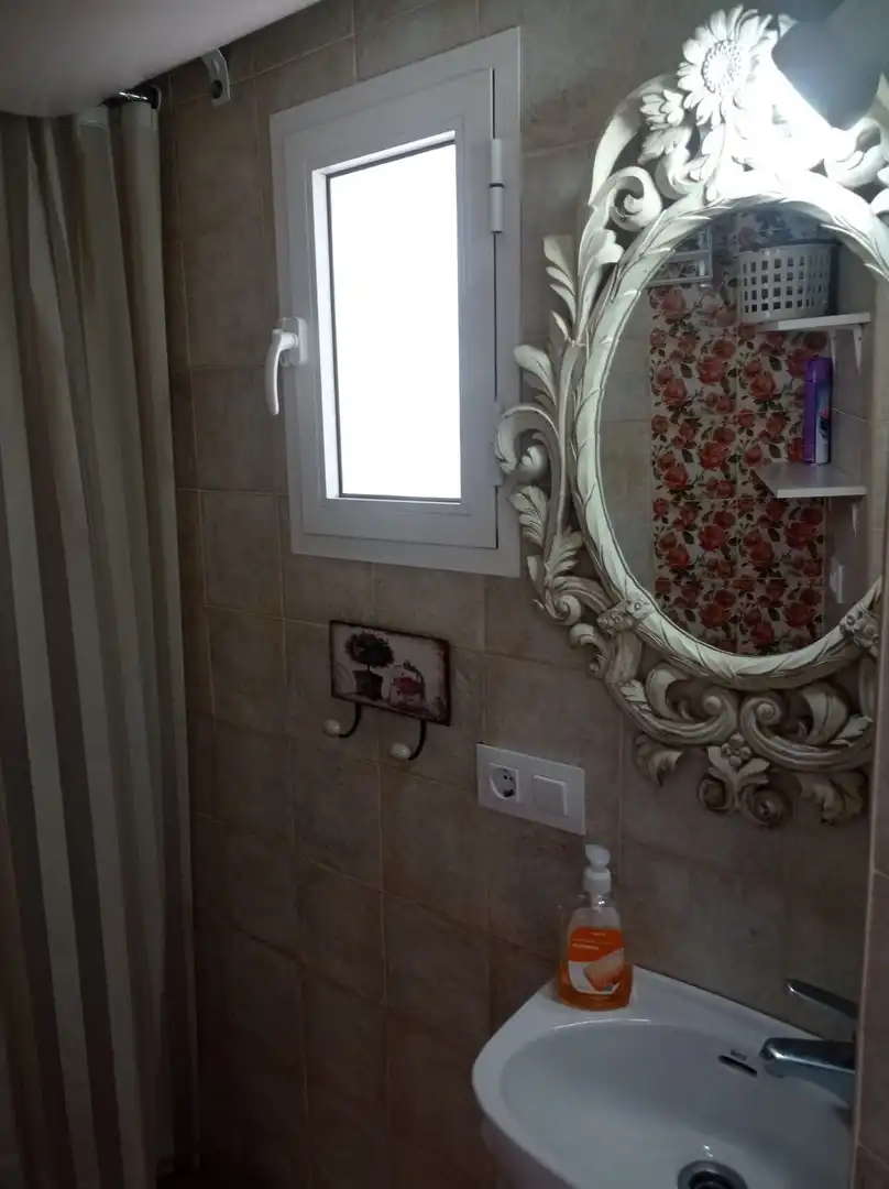 Bany de Apartament en venda en Conil de la Frontera amb Aire condicionat i Moblat