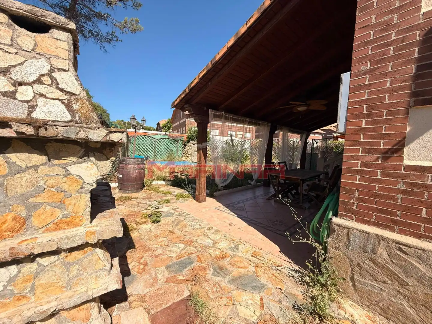 Terrassa de Casa adosada en venda en Seseña amb Aire condicionat, Calefacció i Jardí privat
