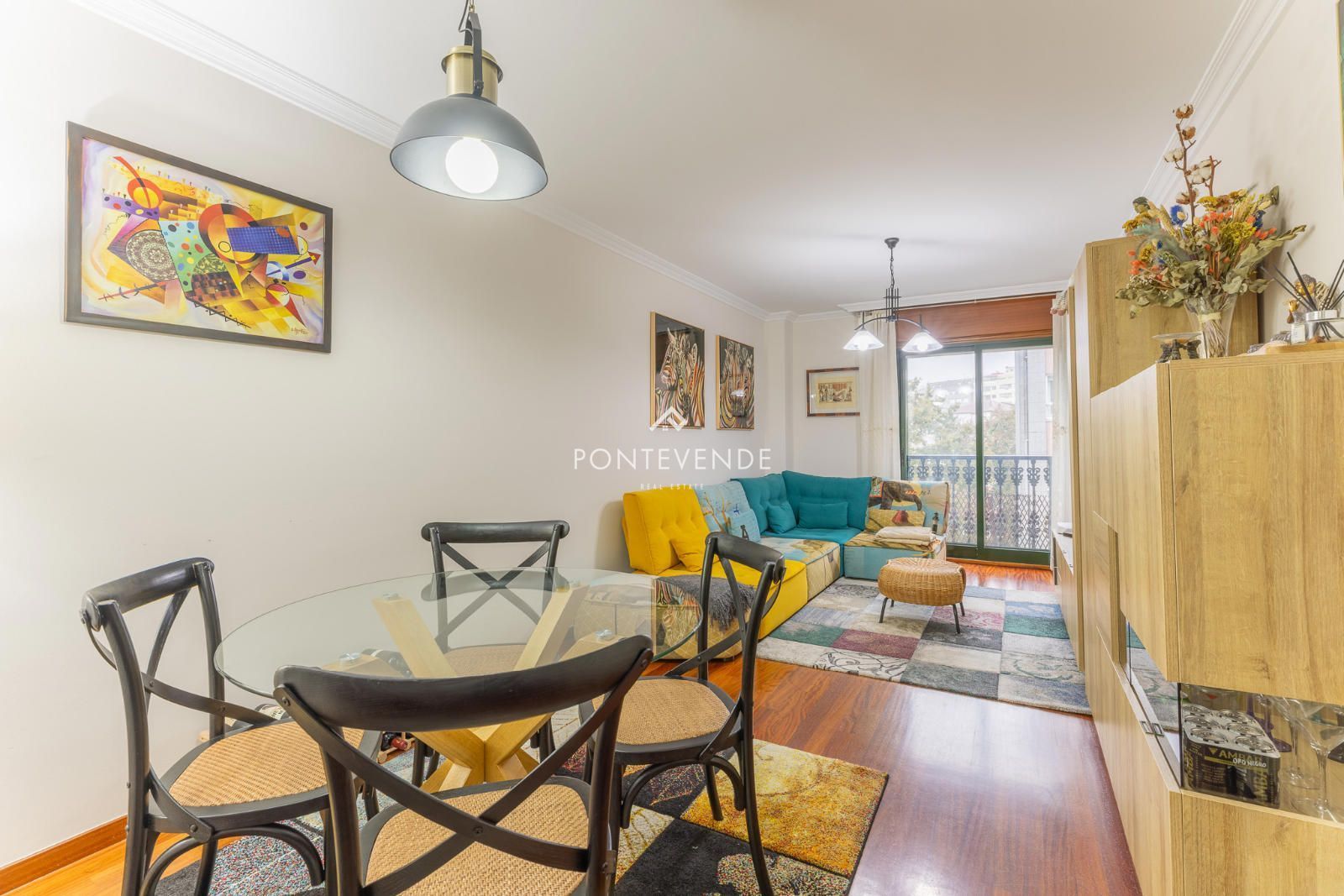 Living room of Flat for sale in Pontevedra Capital   with Heating, Terrace and Storage room