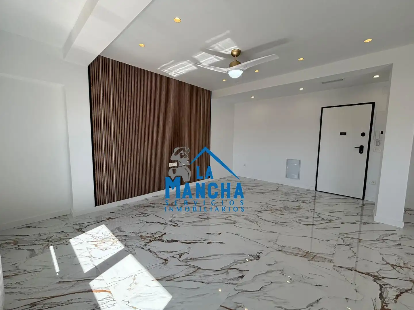 Sala de estar de Piso en venta en Albacete con Calefacción y Amueblado