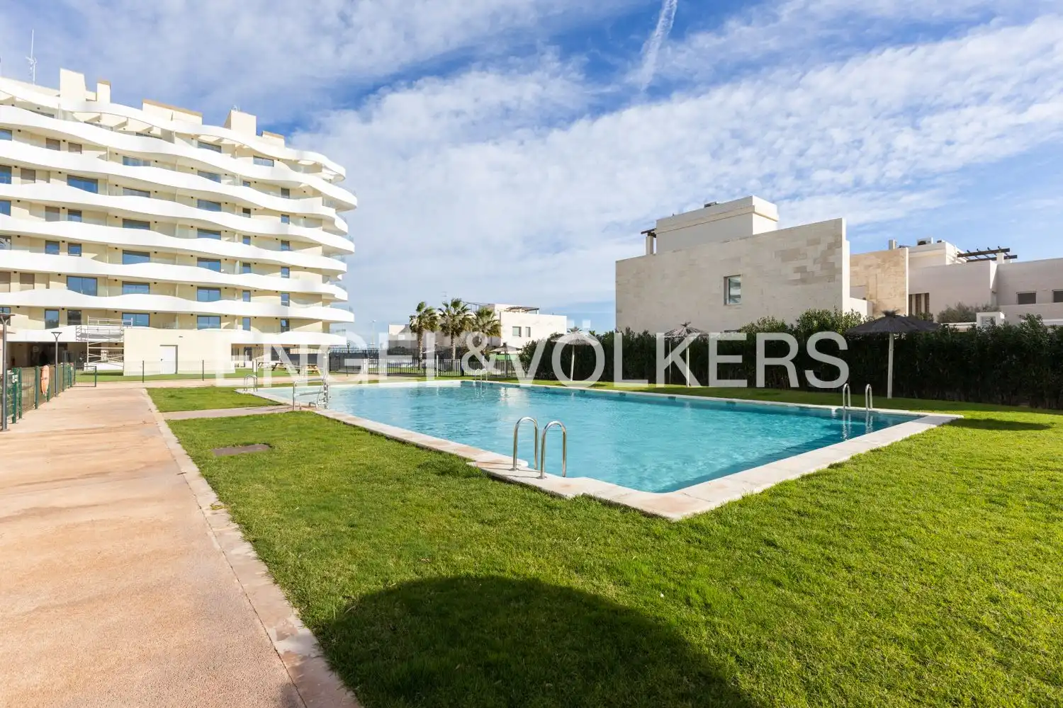 Swimming pool of Flat for rent in El Puig de Santa Maria  with Air Conditioner, Heating and Private garden