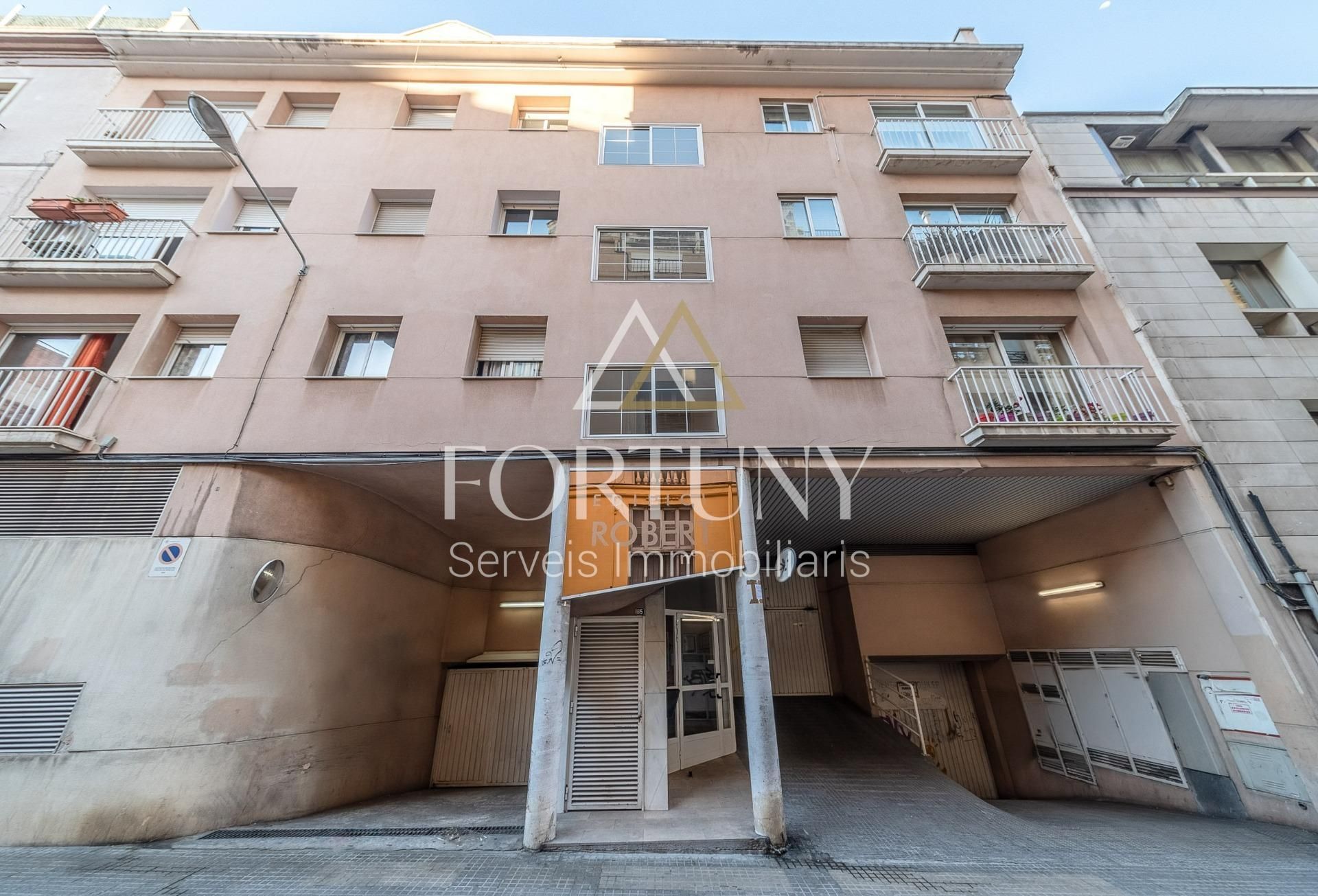 Exterior view of Attic for sale in Reus  with Air Conditioner, Terrace and Storage room