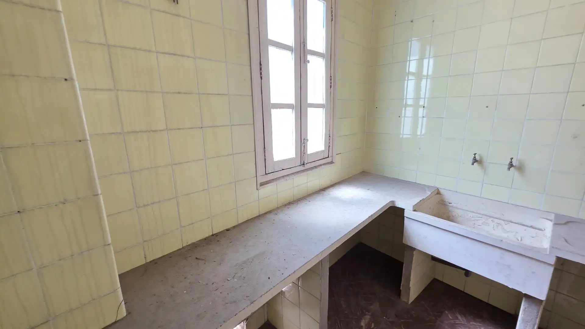 Cuina de Casa o xalet en venda en Paterna amb Terrassa