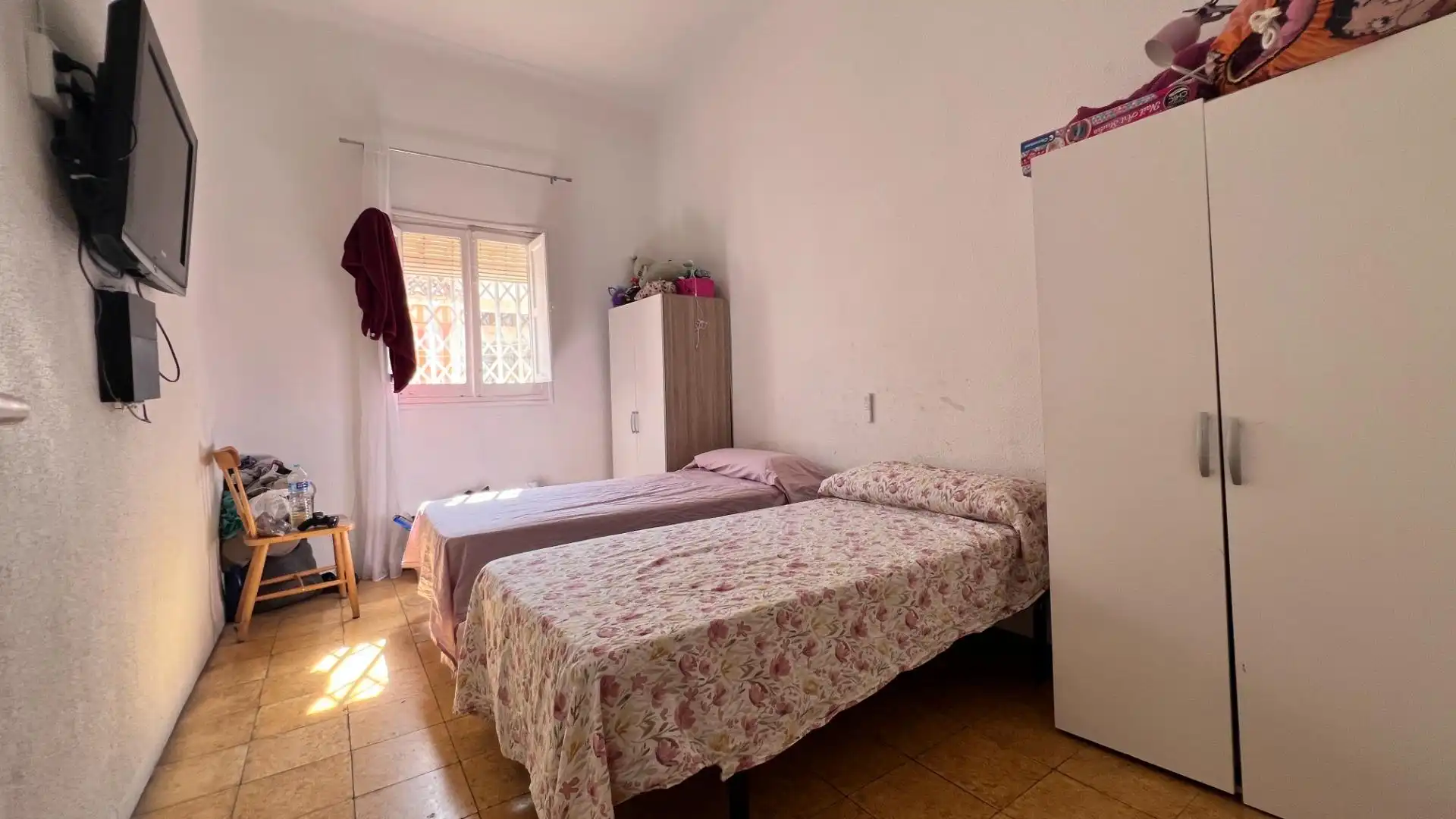 Habitación de Piso en venta en Murcia con Balcón