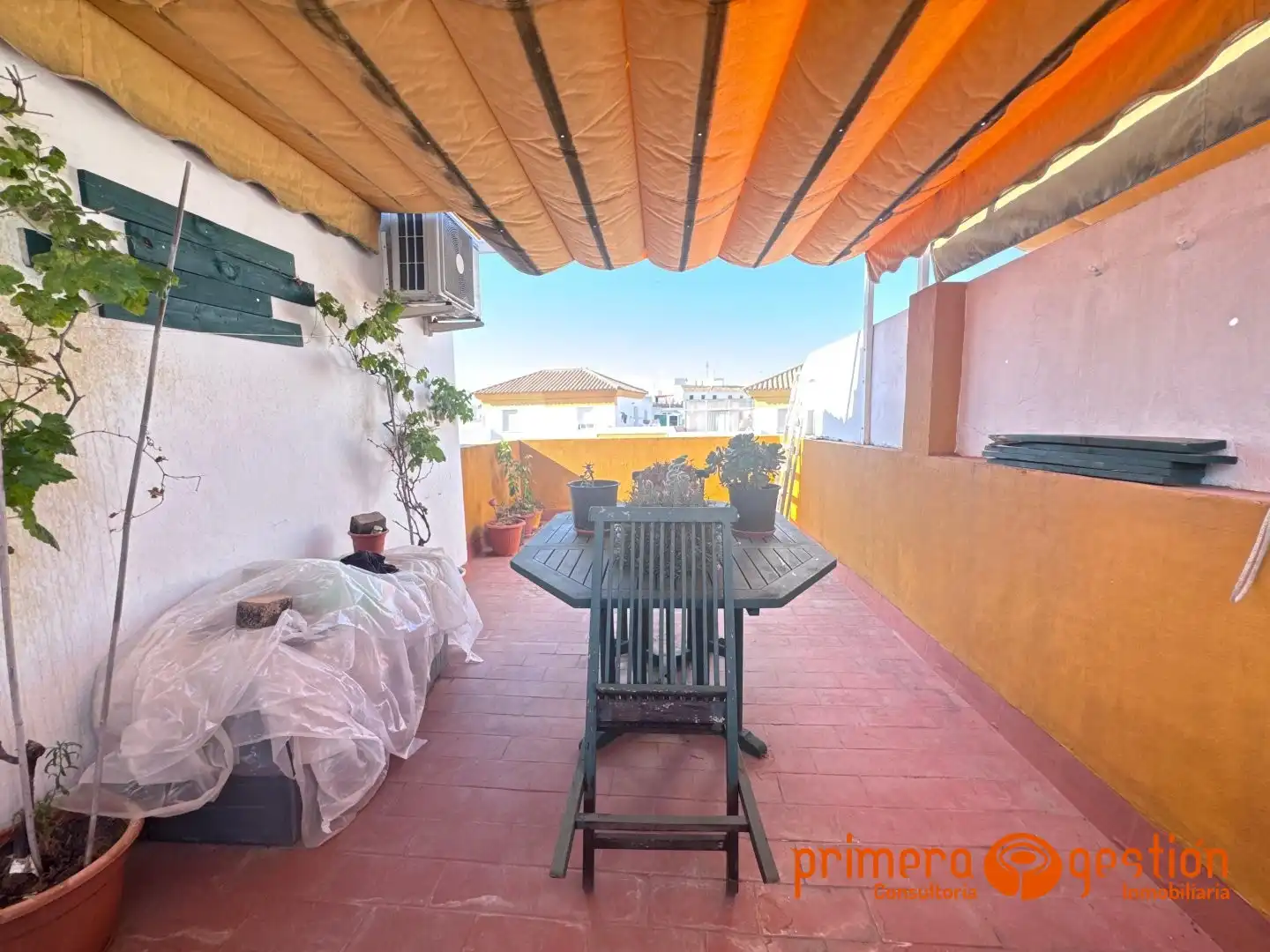 Vista exterior de Casa o chalet en venta en Carmona con Aire acondicionado, Calefacción y Balcón