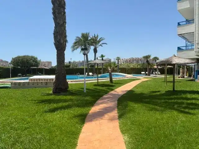 Swimming pool of Flat for rent in El Campello  with Swimming Pool and Balcony