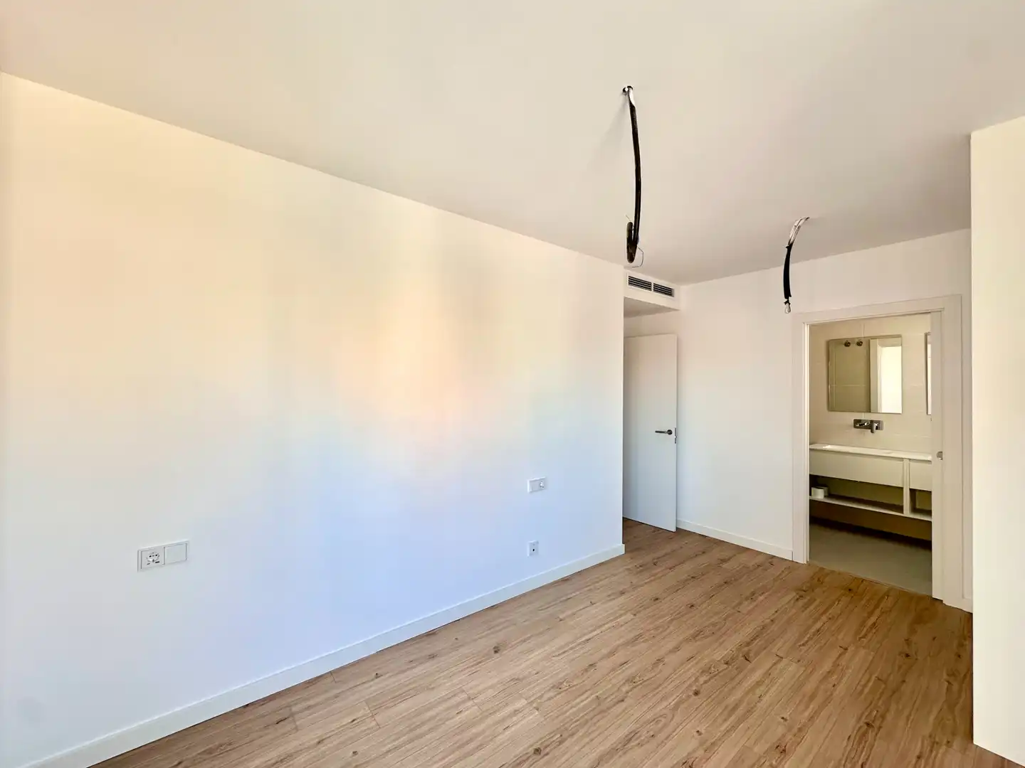 Habitación de Piso en venta en Badalona con Aire acondicionado, Calefacción y Parquet