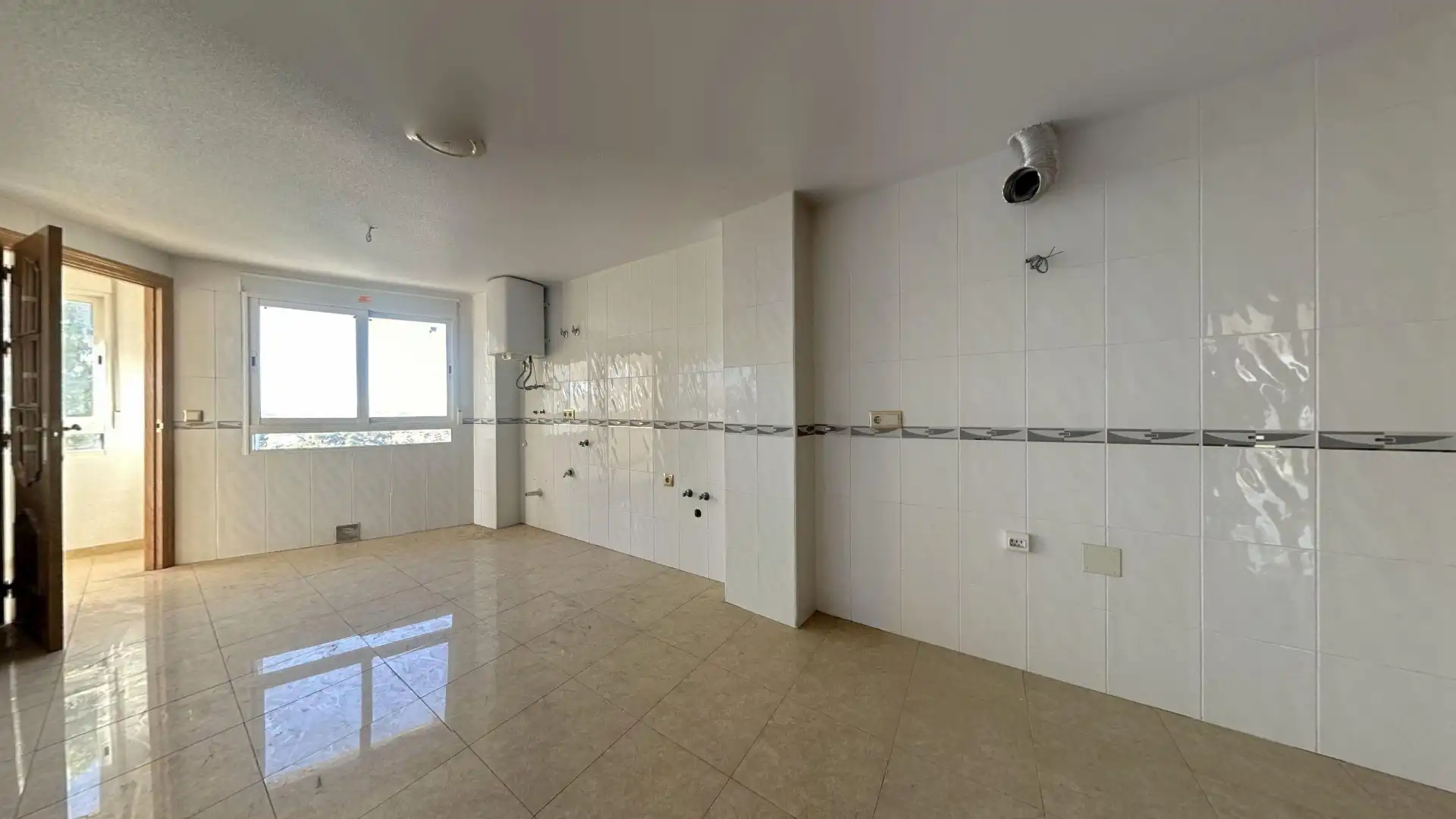 Kitchen of Flat for sale in Abanilla  with Air Conditioner, Heating and Storage room