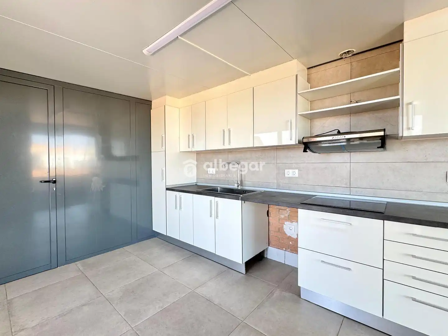 Kitchen of Duplexes for sale in Alboraya  with Air Conditioner, Heating and Parquet flooring