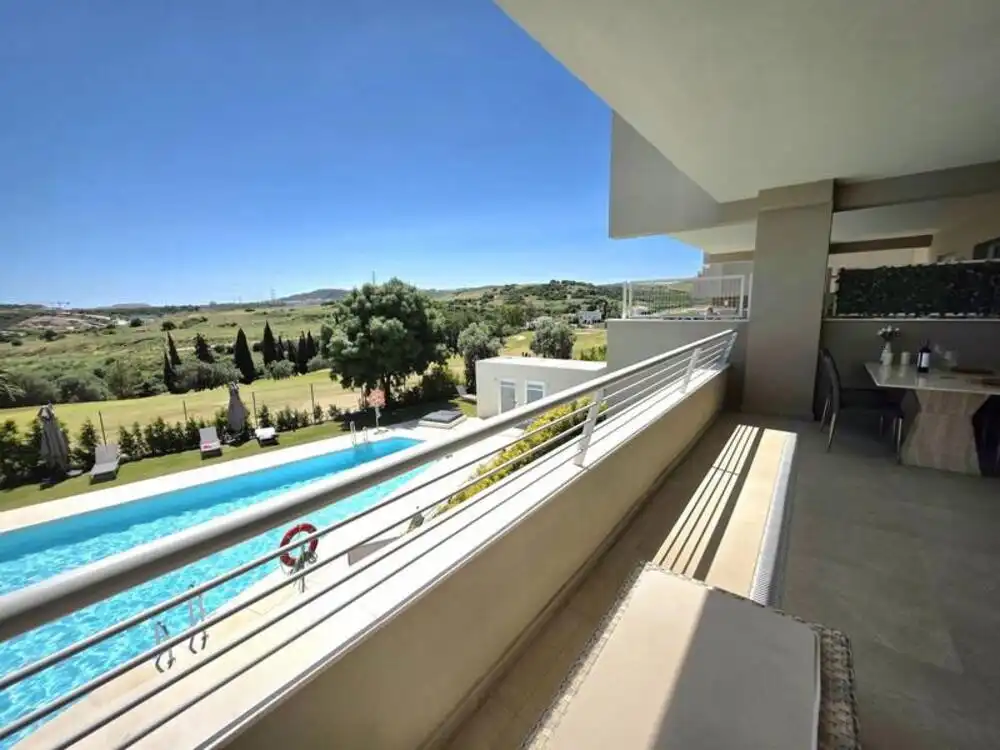 Piscina de Apartament de lloguer en Estepona amb Aire condicionat, Terrassa i Piscina